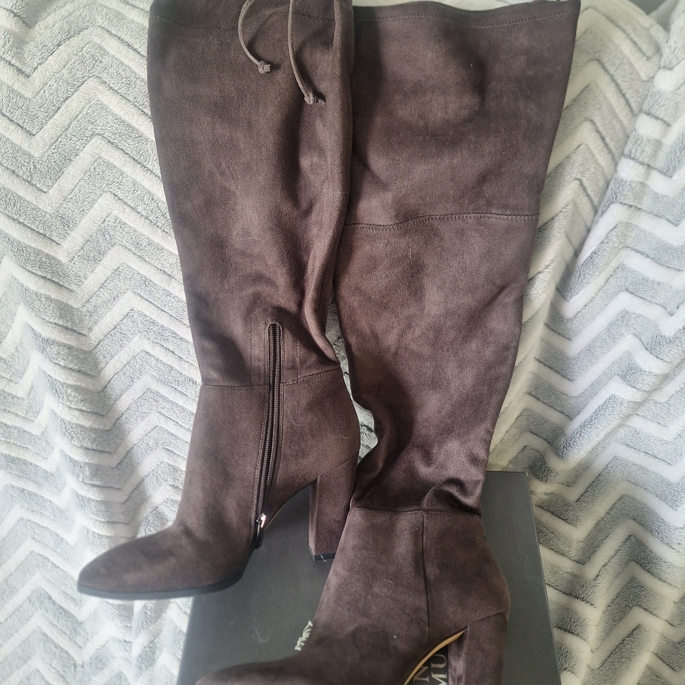 NIB Vince Camuto Boots, sz 9